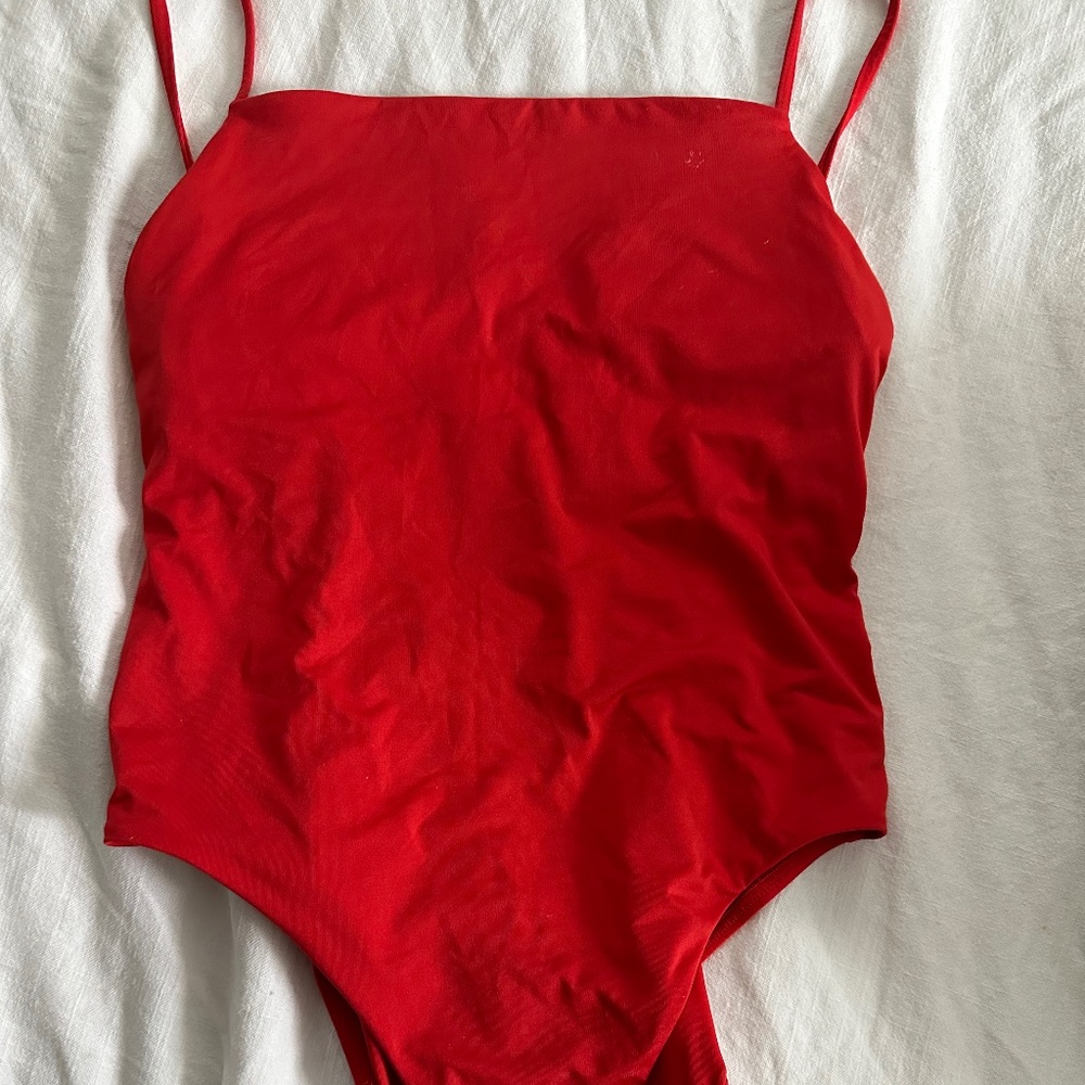 One piece swim